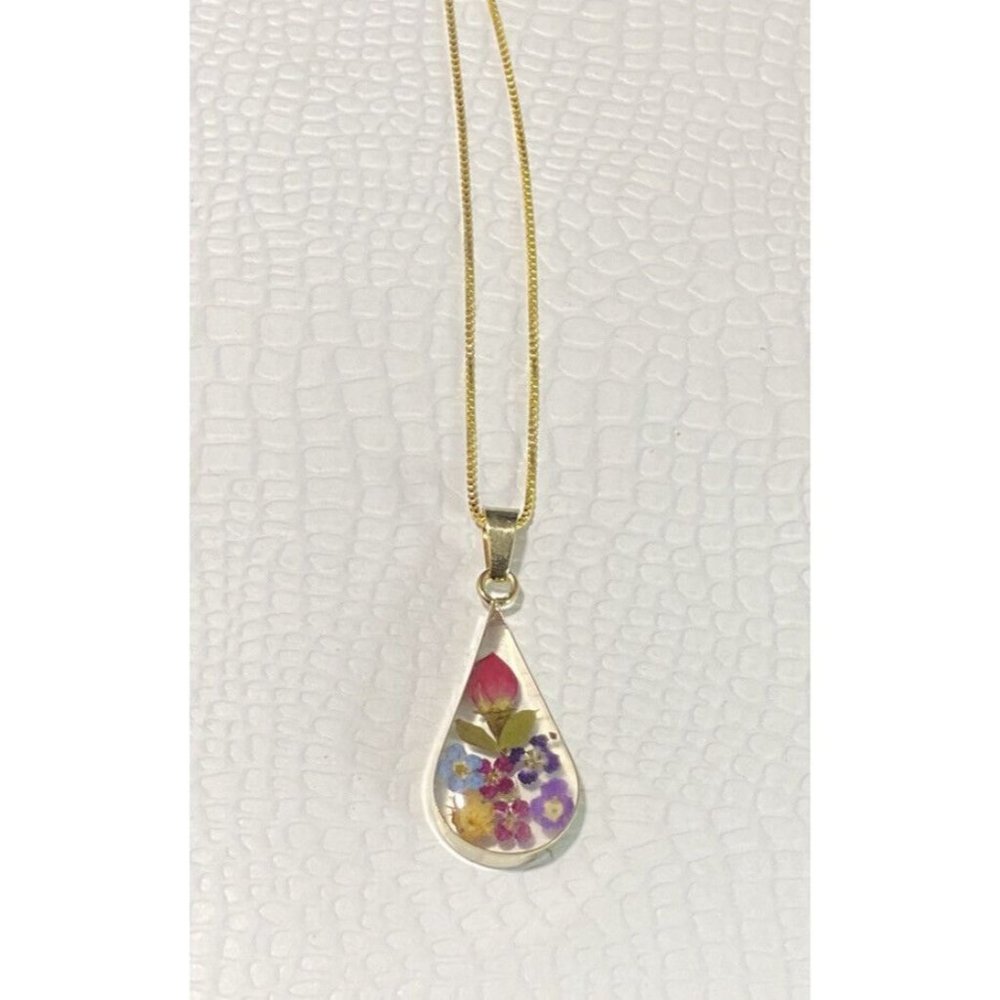 Vintage ATI 92 Mexico Lucite Dried Flower Pendant Sterling Italy Chain Necklace